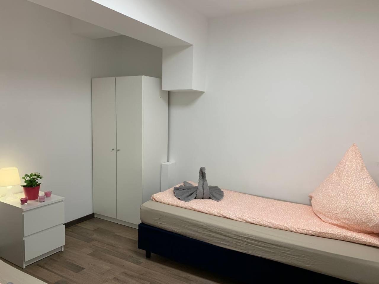 Central Private Rooms In Popular Neighborhood! Cologne Luaran gambar