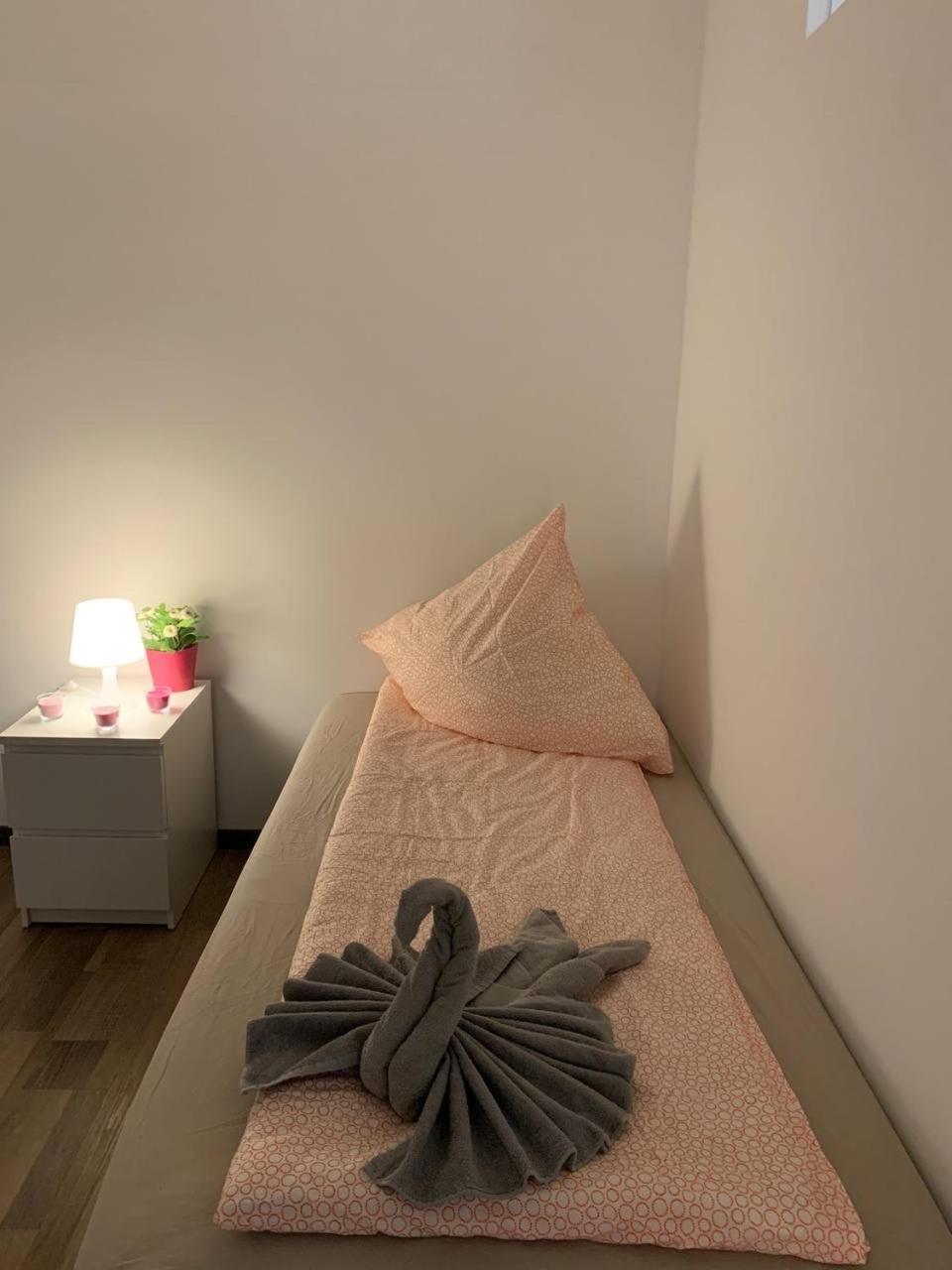 Central Private Rooms In Popular Neighborhood! Cologne Luaran gambar